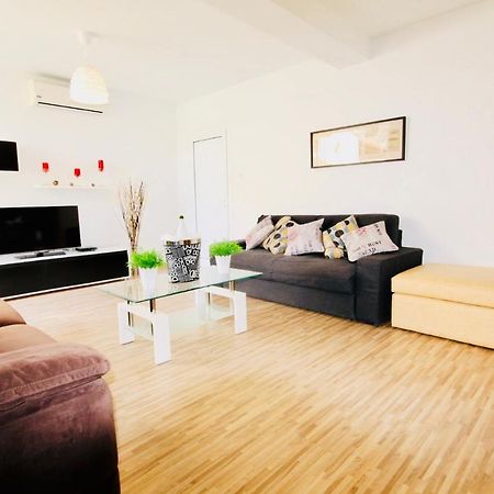 Big 2 Bedroom, Xxl Pool, In Hearth Of Ayia Napa Ngoại thất bức ảnh