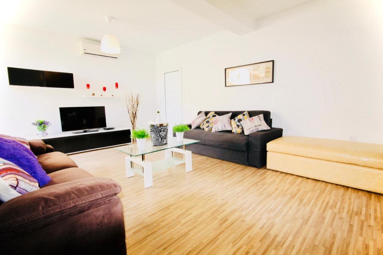 Big 2 Bedroom, Xxl Pool, In Hearth Of Ayia Napa Ngoại thất bức ảnh